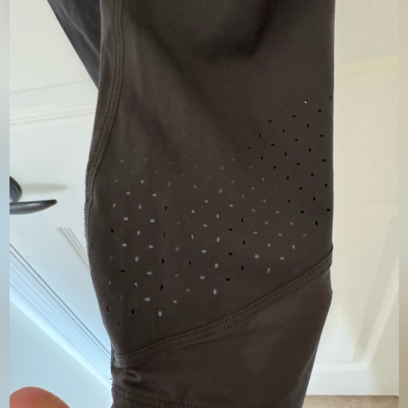 Lululemon Fast and Free Lazer Cut Leggings - Picture 3 of 5
